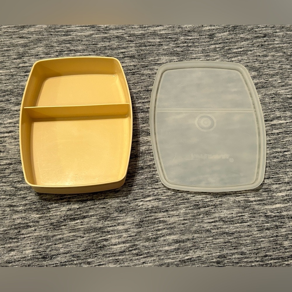 Vintage Tupperware Snack Container